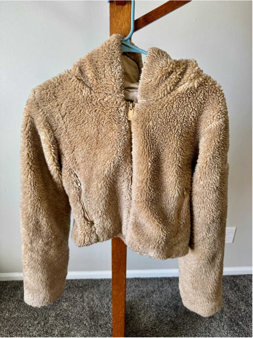 Women's Alo Yoga Hooded Teddy Jacket Size XS Beige